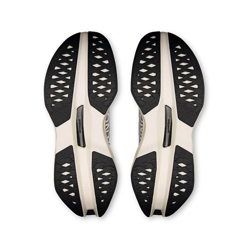 On Cloudboom Max White Black – Running Shoes