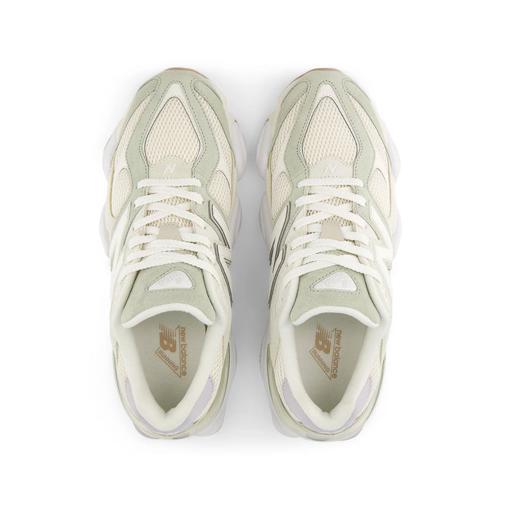 9060 "Pearl Grey"